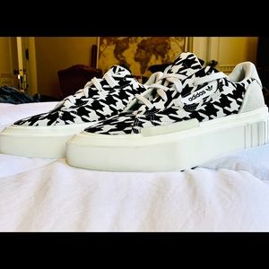 Adidas Hypersleek Women’s